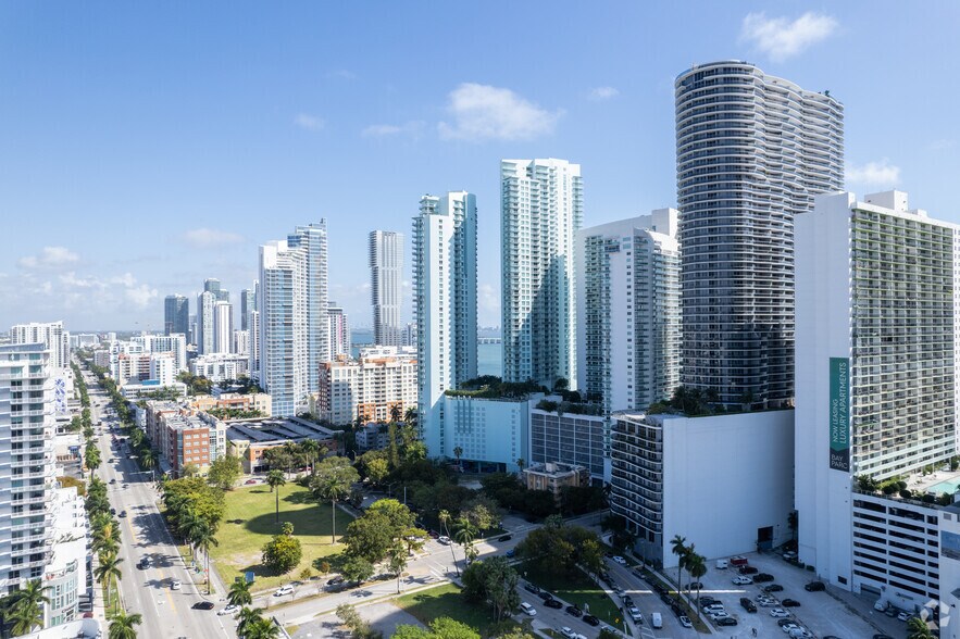 More Photos Of 1900 N Bayshore Dr, Miami Multifamily For Sale