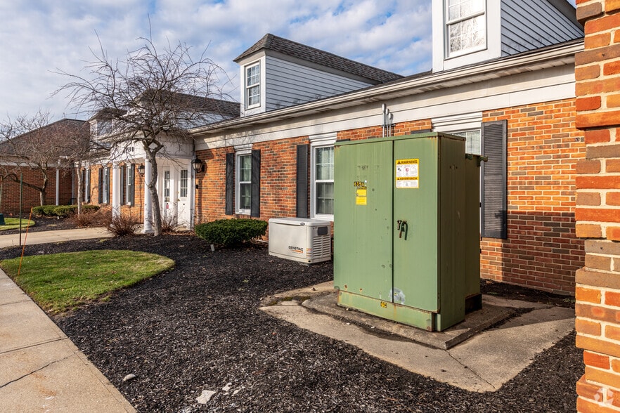 More Photos Of 6555 Wilson Mills Rd, Mayfield Village Unknown For Lease