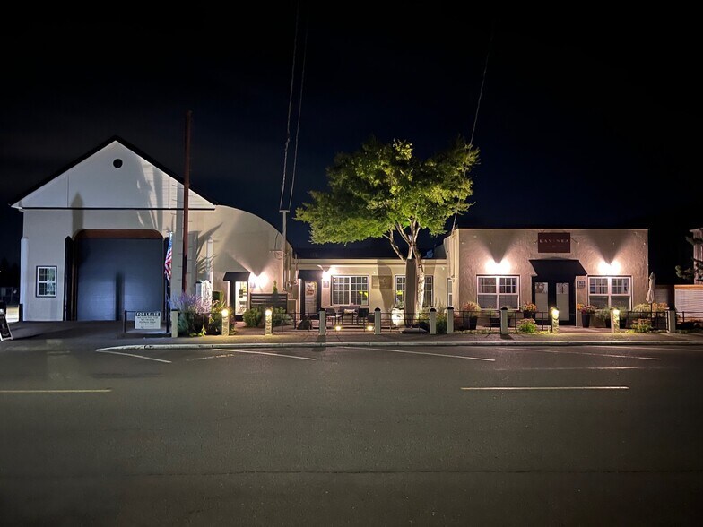 Primary Photo Of 258 N Kutch St, Carlton Storefront For Lease