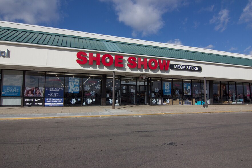 More Photos Of 3735-3907 S High St, Columbus Unknown For Lease