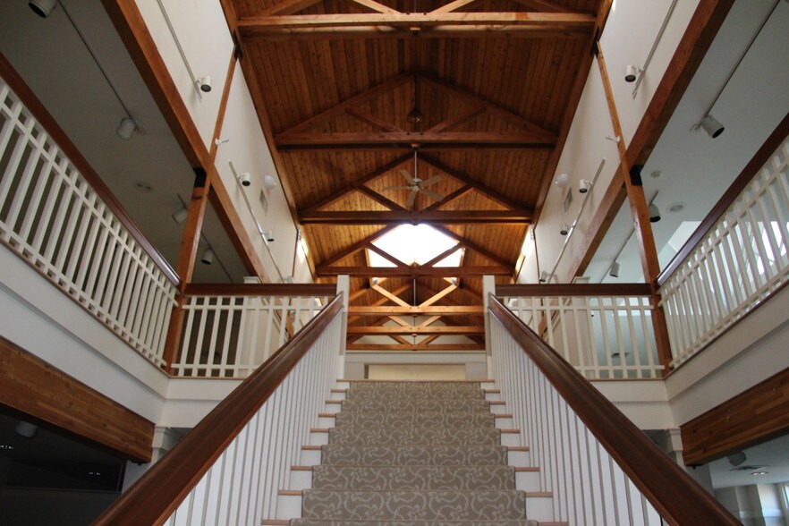 More Photos Of 535 W Main St, Cheshire Storefront Retail Office For Sale