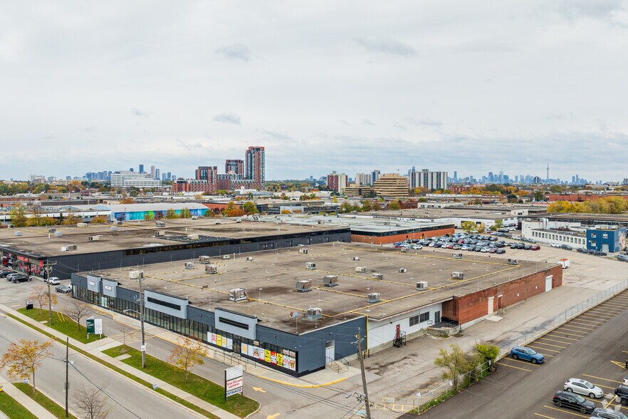More Photos Of 103 Orfus Rd, Toronto Freestanding For Lease
