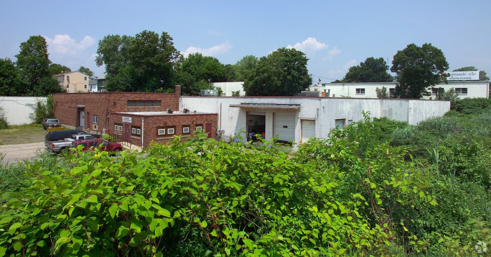 More Photos Of 755 1st Ave, West Haven Warehouse For Lease