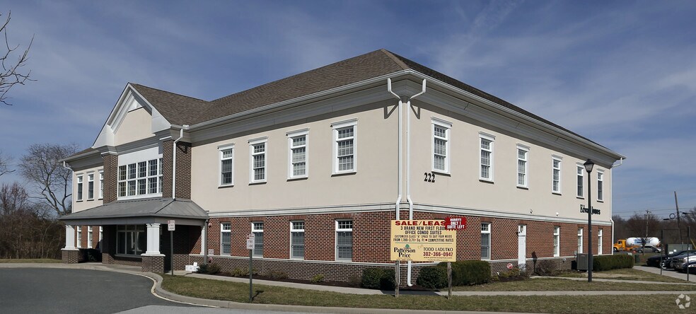 More Photos Of 222 Carter Dr, Middletown Medical For Sale