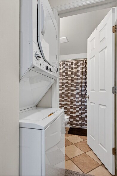 More Photos Of 196 Stone House Ln, Columbia Apartments For Sale