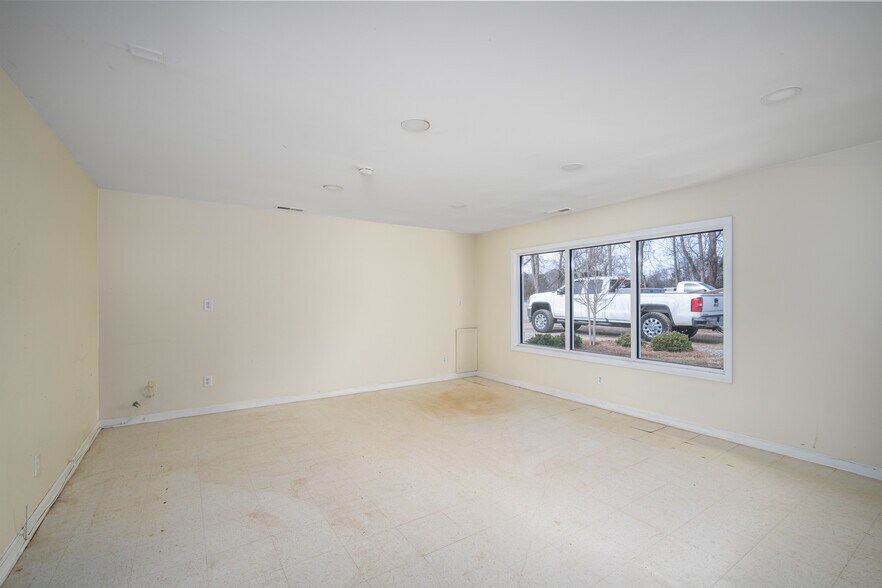 More Photos Of 7688 US 64 Hwy, Pittsboro Office For Sale