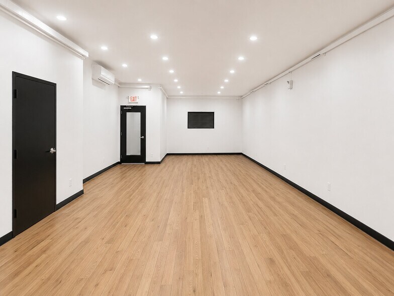 More Photos Of 19 Throop Ave, Brooklyn General Retail For Lease
