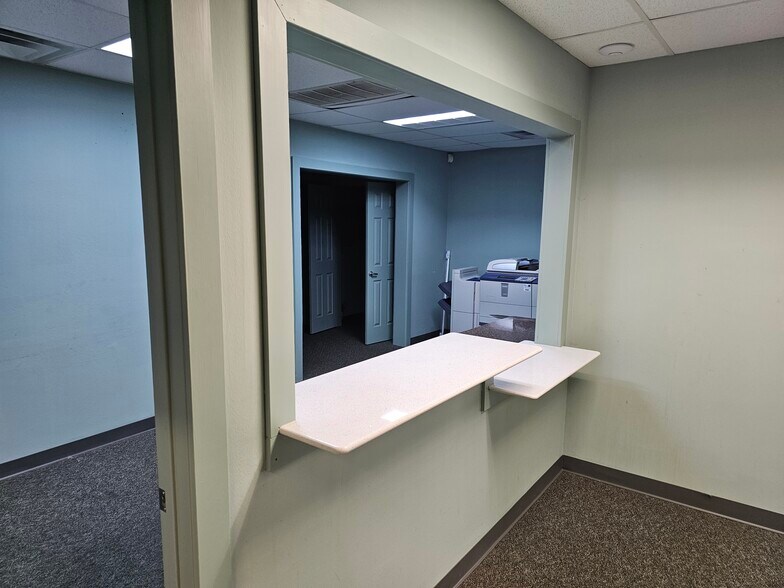 More Photos Of 4501 Spicewood Springs Rd, Austin Office For Lease