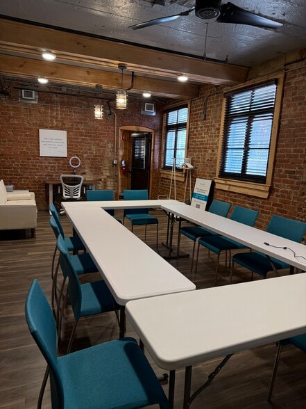 More Photos Of 6 Main Street Ext, Plymouth Office Residential For Lease