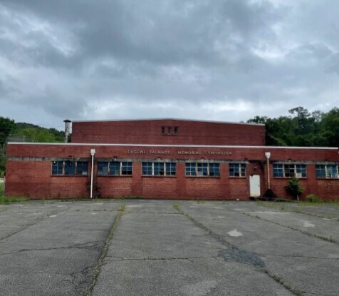 Primary Photo Of Padlock Mountain Road, Cave Spring Health Club For Sale