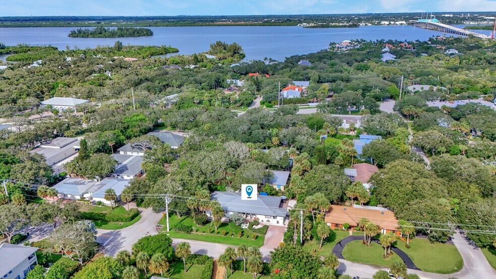 More Photos Of 1505 Coral Ave, Vero Beach Apartments For Sale