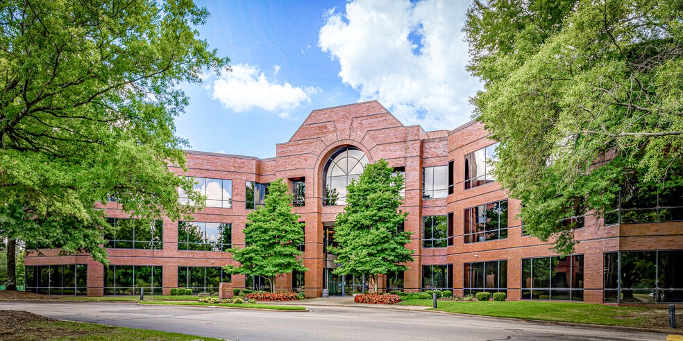 More Photos Of 8295 Tournament Dr, Memphis Coworking Space