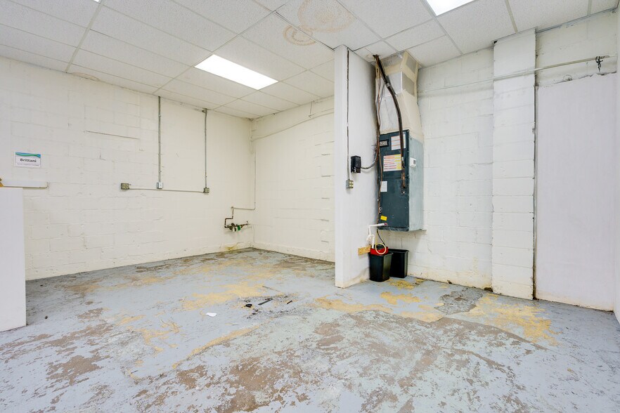 More Photos Of 118 Fairview Ave, Daytona Beach Freestanding For Sale