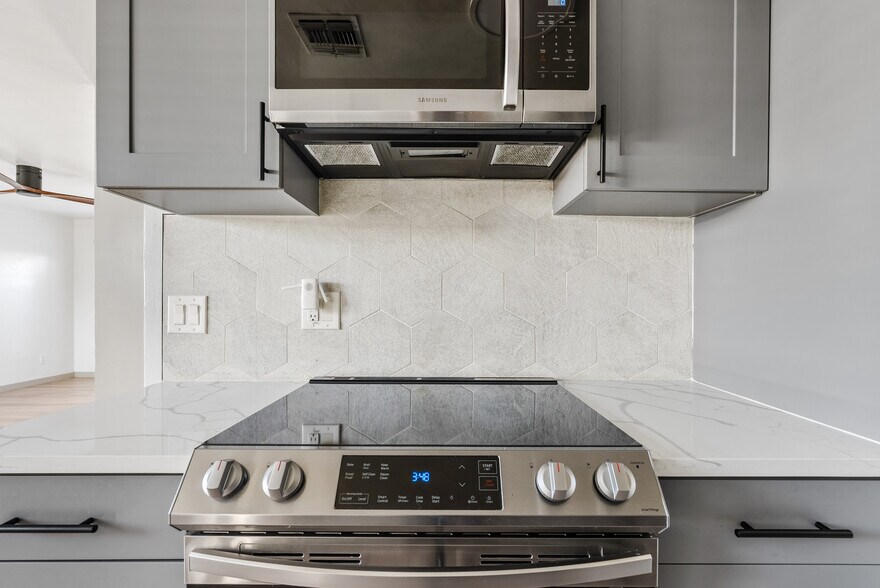 More Photos Of 4034 E Moreland St, Phoenix Multifamily For Sale