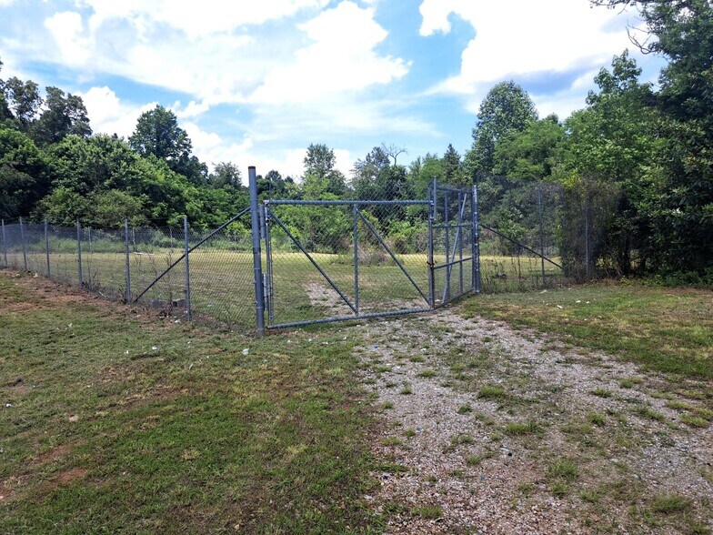 More Photos Of 4760 Roane State Hwy, Rockwood Warehouse For Lease