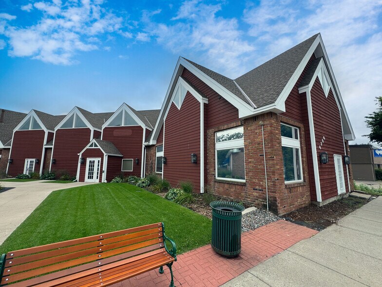 Primary Photo Of 2214 5th St, White Bear Lake Medical For Sale