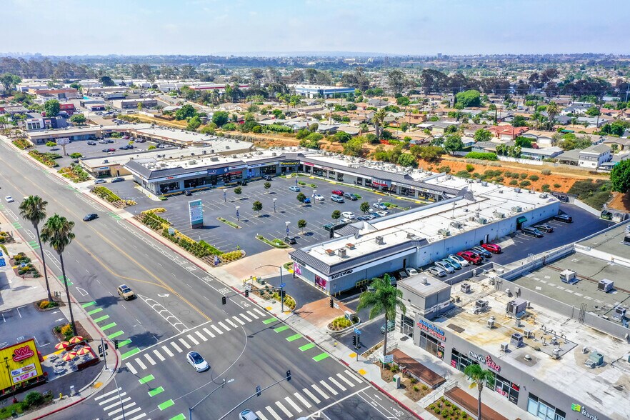 More Photos Of 4344 Convoy St, San Diego Storefront For Lease