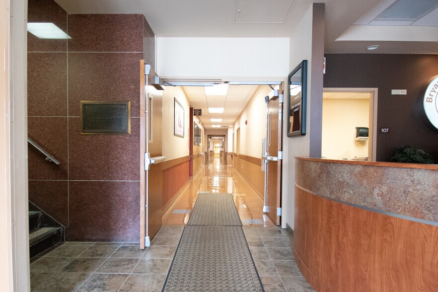 More Photos Of 3121 Euclid Ave, Cleveland Schools For Lease