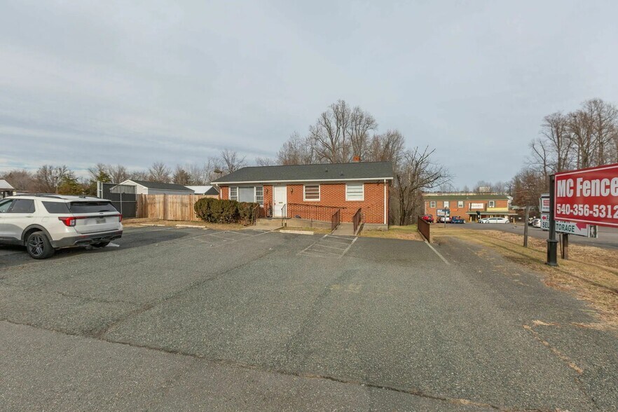 More Photos Of 696-702 Warrenton Rd, Fredericksburg Land For Lease