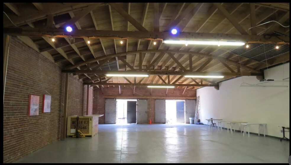 More Photos Of 1912-1916 E 7th Pl, Los Angeles Warehouse For Lease