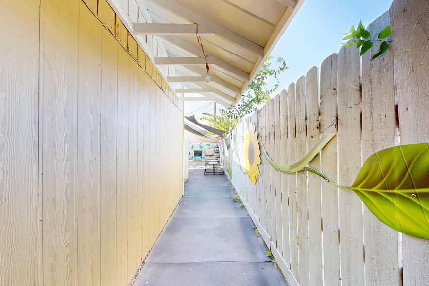 More Photos Of 1222 Fredericksburg Rd, San Antonio Daycare Center For Sale