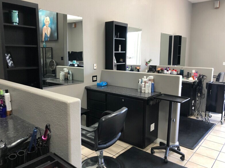 More Photos Of 2513 Tapo St, Simi Valley Unknown For Lease