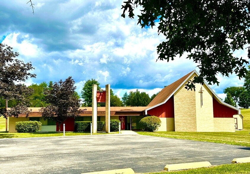 Primary Photo Of 18811 Oldtown SE rd, Oldtown Religious Facility For Sale