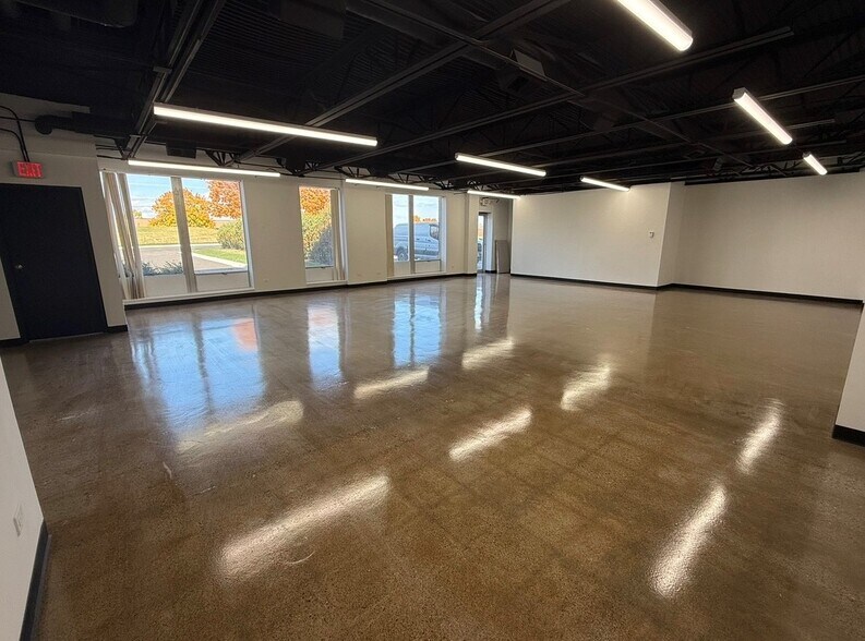 More Photos Of 28041 N Bradley Rd, Lake Forest Warehouse For Sale