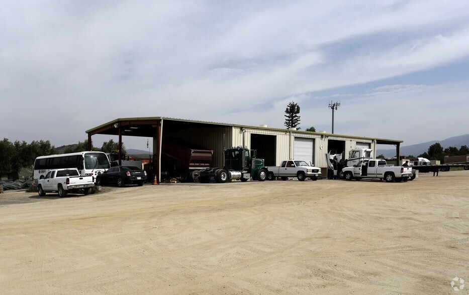 More Photos Of 21880 Temescal Canyon Rd, Corona Contractor Storage Yard For Lease