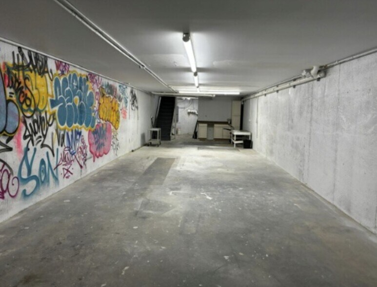 Primary Photo Of 475 Willis Ave, Williston Park Office For Lease