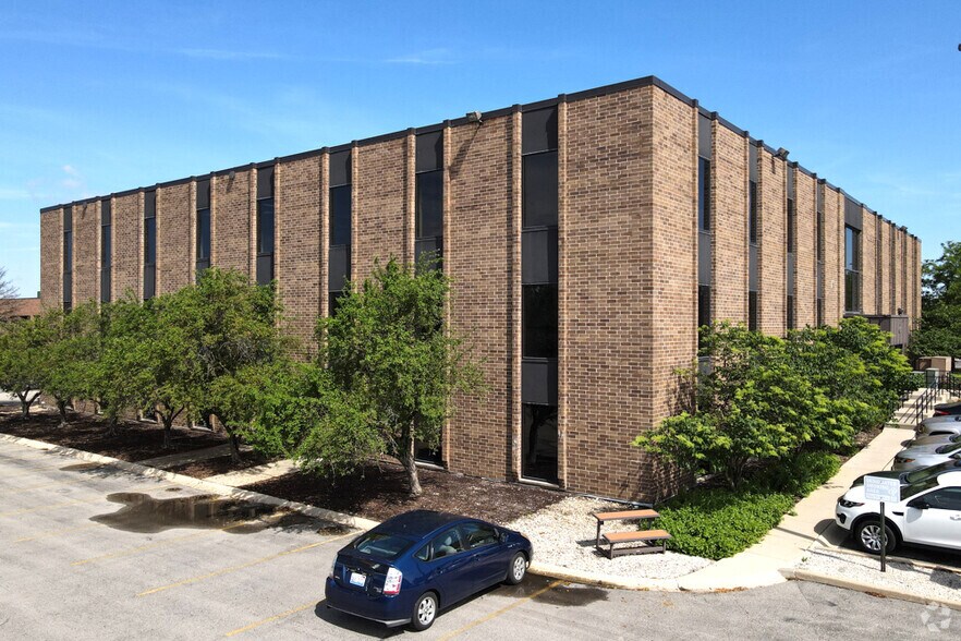 More Photos Of 55 W 22nd St, Lombard Office For Lease