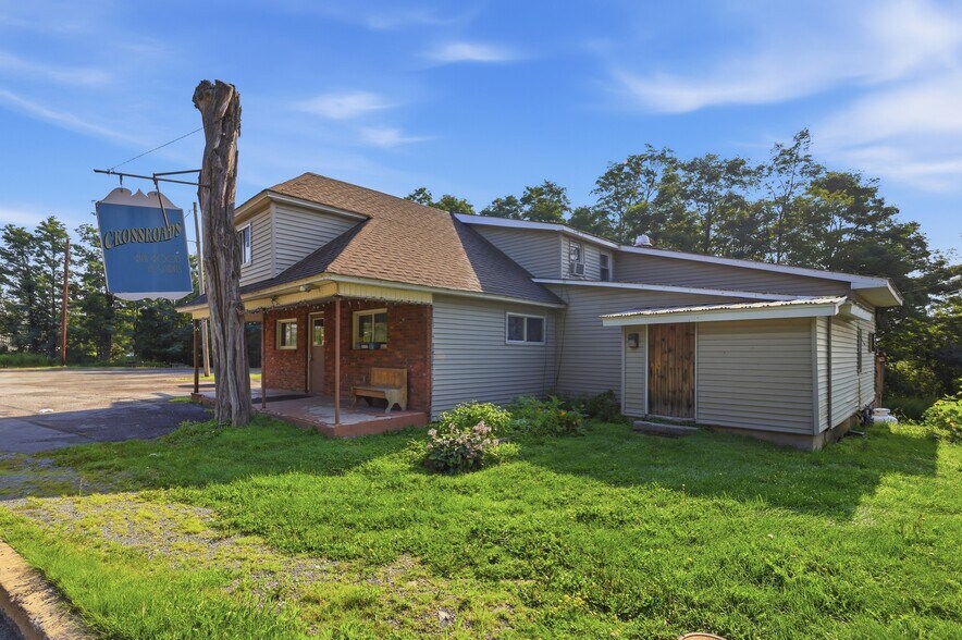 More Photos Of 225 Owego Turnpike, Waymart Specialty For Sale