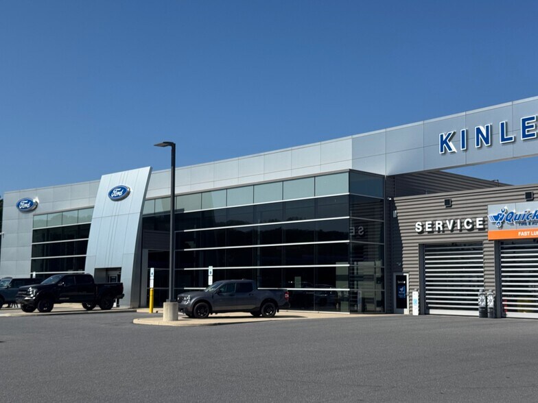 More Photos Of 301 S Front St, Hamburg Auto Dealership For Sale