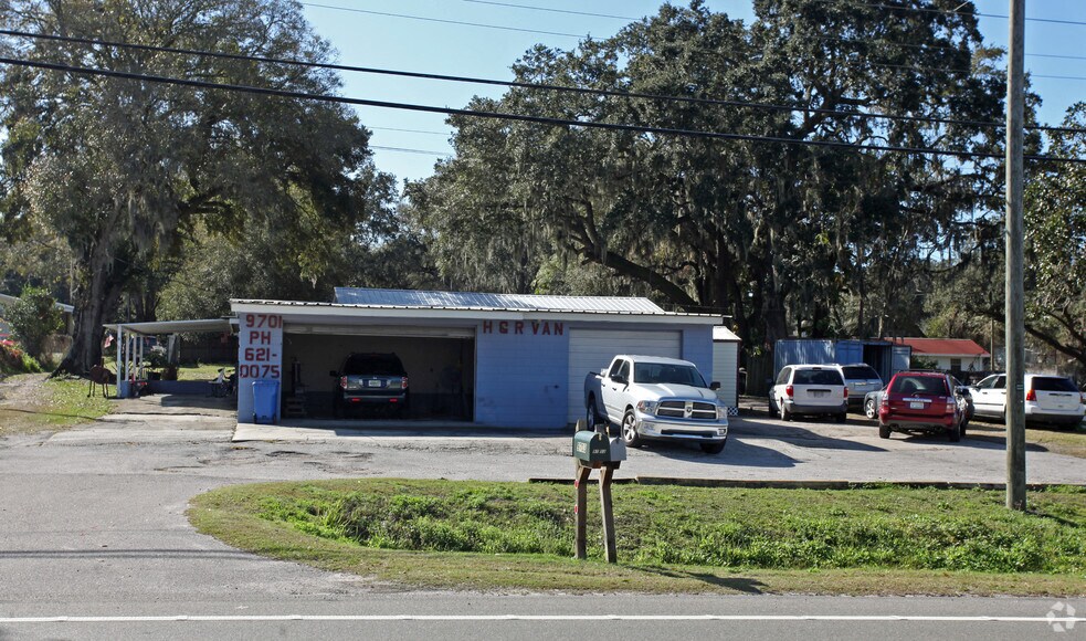 More Photos Of 9701 E US Highway 92, Tampa Freestanding For Sale