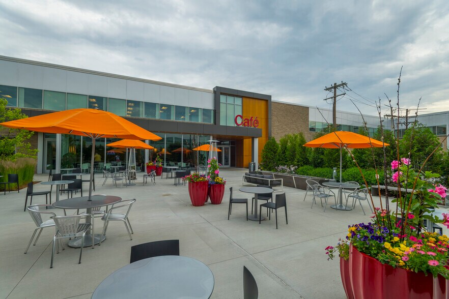 More Photos Of 16 Crosby Dr, Bedford Research And Development For Lease