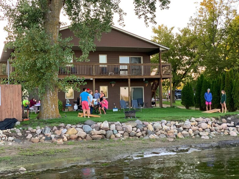 More Photos Of 805 Main St, Madison Lake Restaurant For Sale