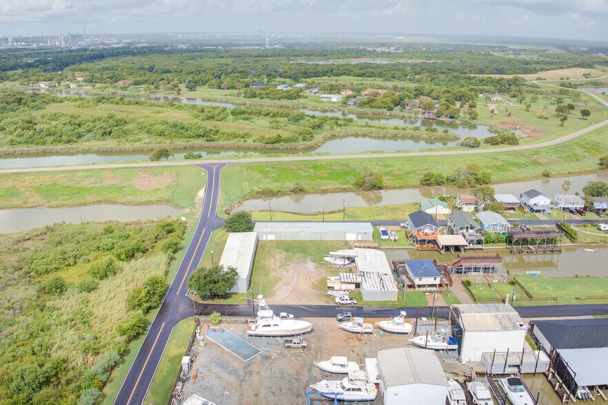 More Photos Of 205 Marine Way, Freeport Self Storage For Sale