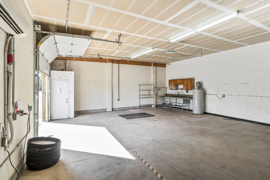 More Photos Of 65320 US 20, Bend Winery Vineyard For Sale