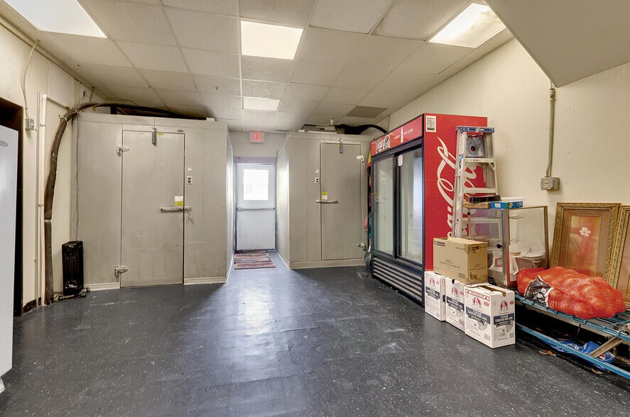 More Photos Of 2422-2426 S Park Ave, Buffalo Bowling Alley For Sale