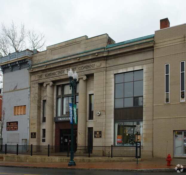 More Photos Of 316 State St, Schenectady Bank For Sale