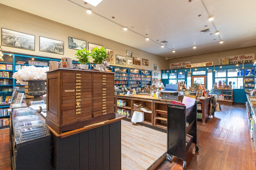 More Photos Of 315 E 2nd St, The Dalles General Retail For Sale