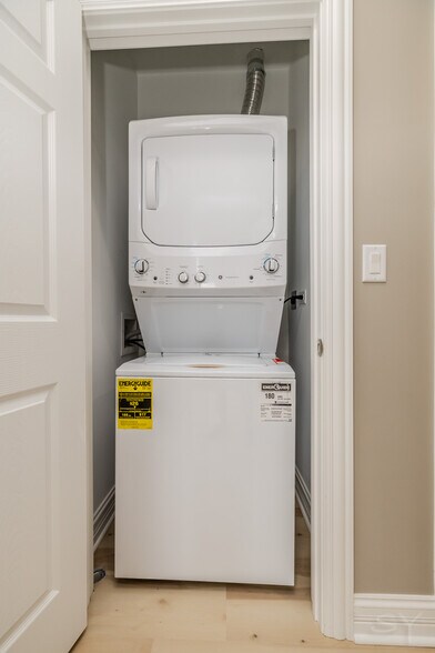 More Photos Of 623 Hamlin Ave, Chicago Apartments For Sale