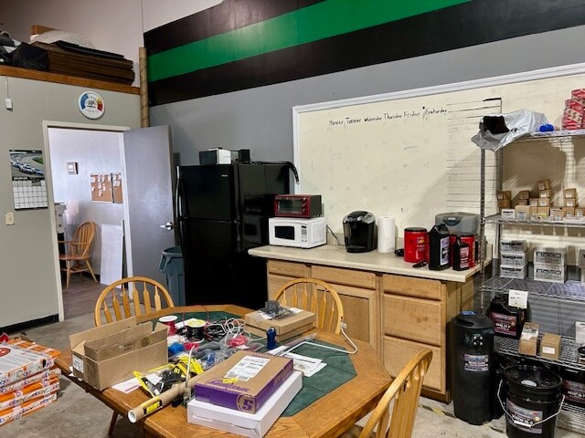 More Photos Of 85107 Commercial Park Dr, Yulee Warehouse For Lease