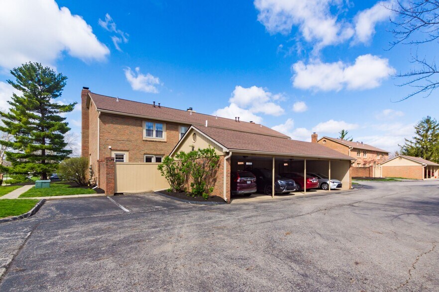 More Photos Of 3719 Broadway, Grove City Flex For Lease