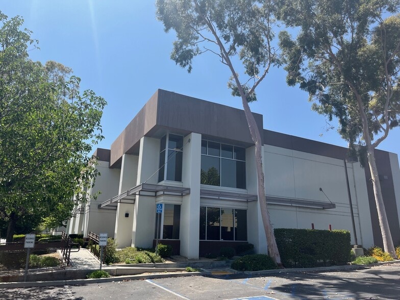 Primary Photo Of 4525 Runway St, Simi Valley Warehouse For Sale