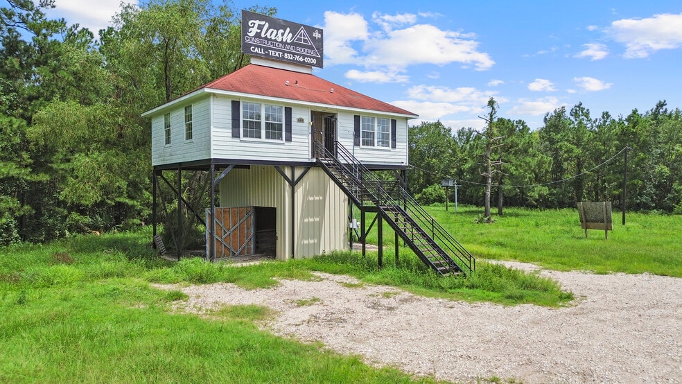 More Photos Of 14815 Freeway Service Road, Conroe Land For Lease