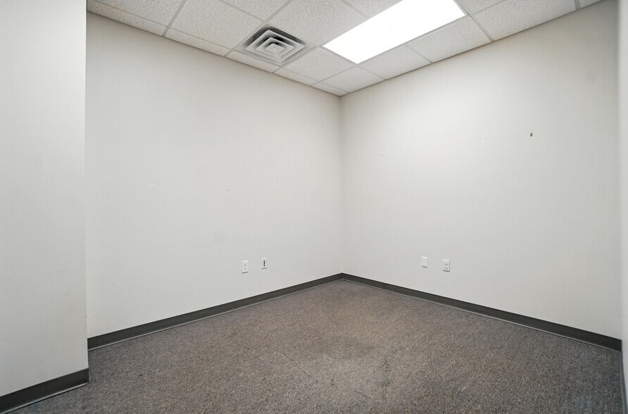 More Photos Of 133 Island Ford Rd, Statesville Office For Lease