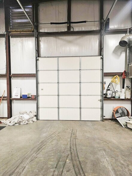 More Photos Of 4126 W Junction St, Springfield Industrial For Lease