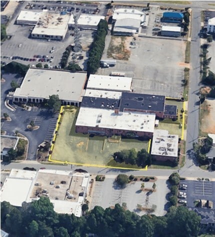 Primary Photo Of 2118 Enterprise Rd, Greensboro Light Distribution For Sale
