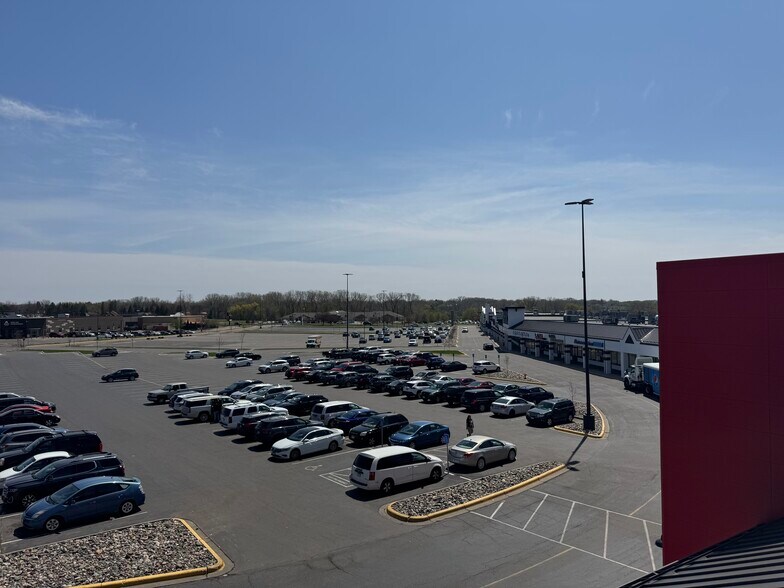 More Photos Of 1715-1749 Beam Ave, Maplewood Unknown For Lease